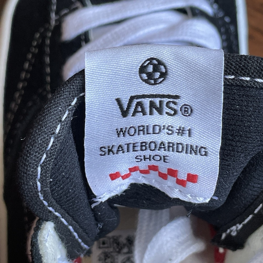 VANS The Lizzie Shoe Suede Canvas Black White Sneaker Unisex Male 5.5 / Female 7 - Picture 13 of 16